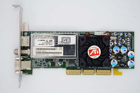 ATI Radeon 9000 Mobility 64MB All-In-Wonder 显示卡（ATI Radeon 9000 Mobility芯片）